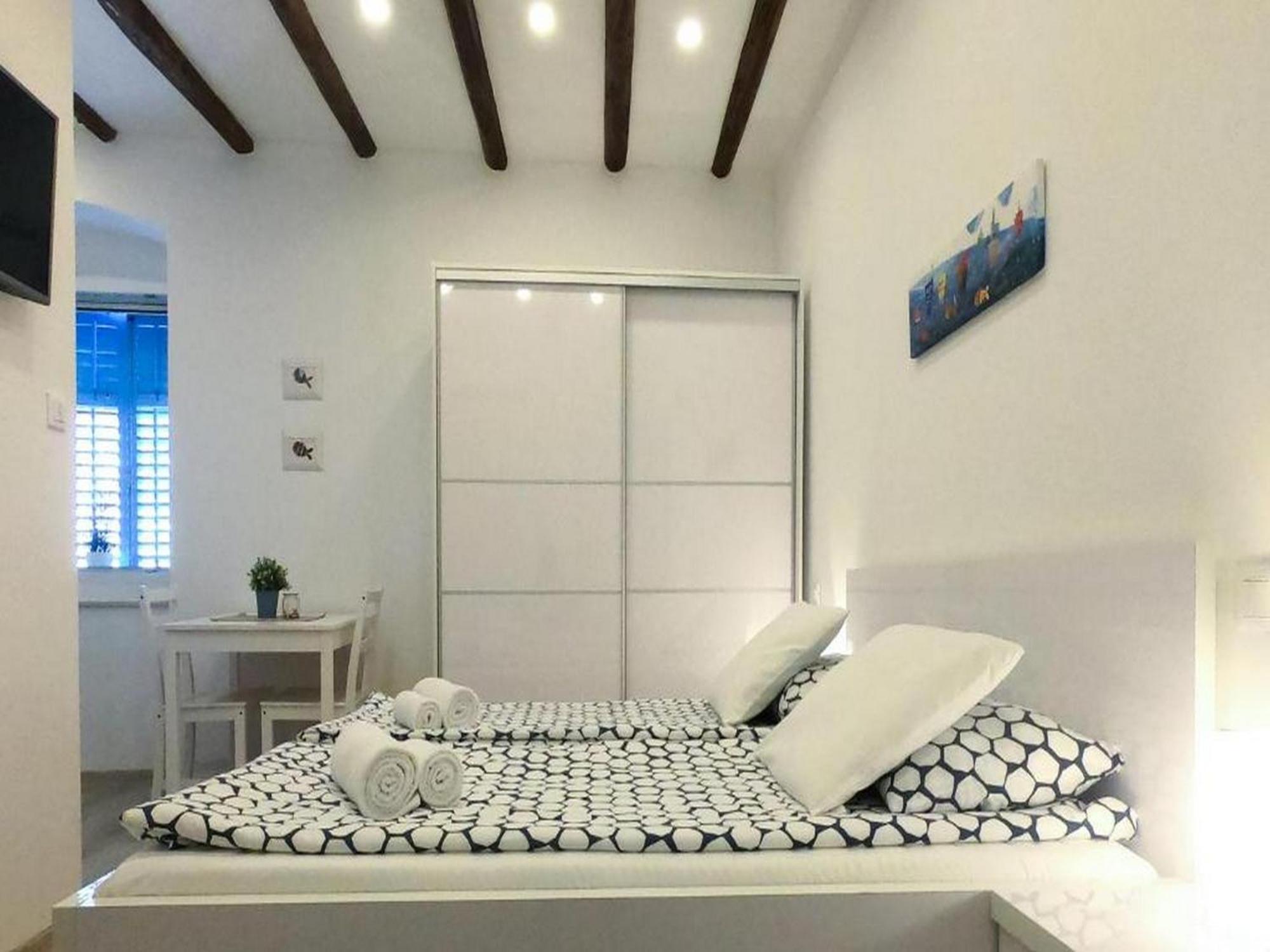 Apartments Blue Lavender Cres Rum bild